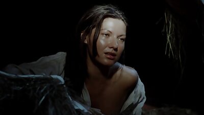 胡德老鼠试图让新朋友决定他是否会第二次约会